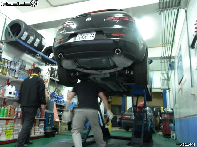 偽開箱文 ALFA ROMEO 159SW 新增ZENDER管照片