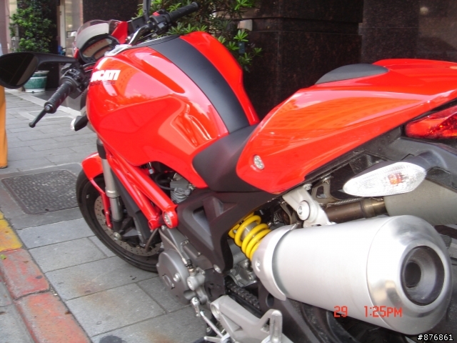 [分享]我的ducati monster 696