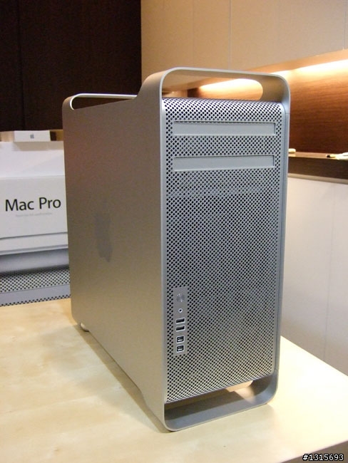 (圖多) 2009 年新版四核 Mac Pro 開箱分享