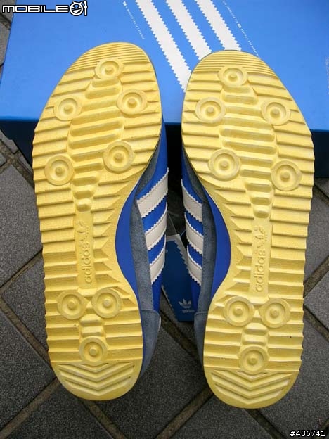[分享]  Adidas Original 70年代復古跑鞋SL72