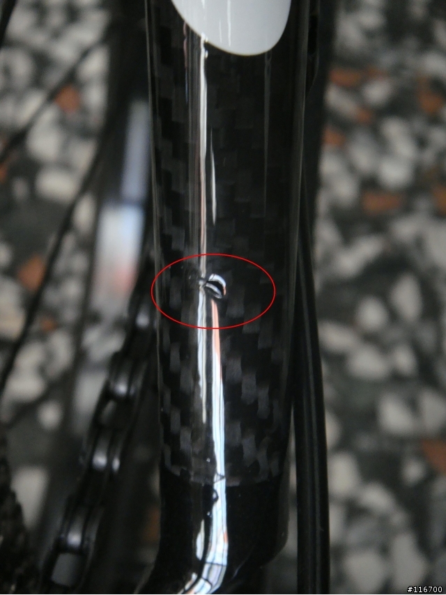 09 HB3 後叉車架疑似破損突起 會有結構安全的顧慮嗎?有人跟我一樣嗎?