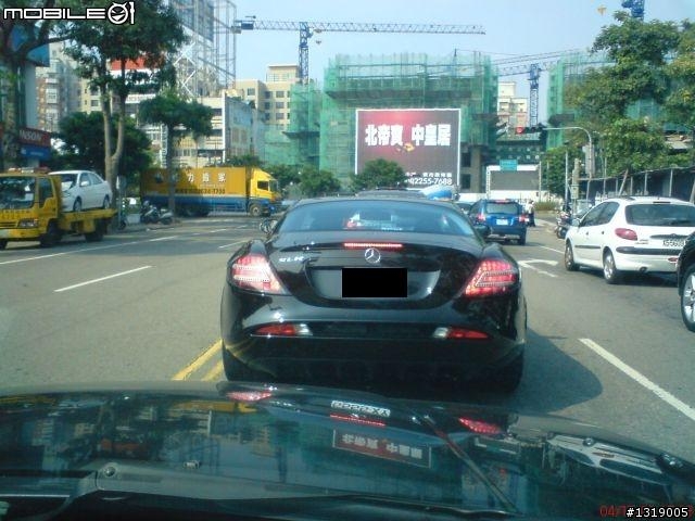 中港路驚見Benz SLR!!