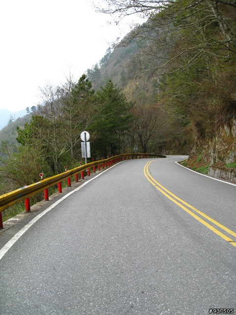 羅東→四季→梨山→大禹嶺→關原→太魯閣→新城→羅東