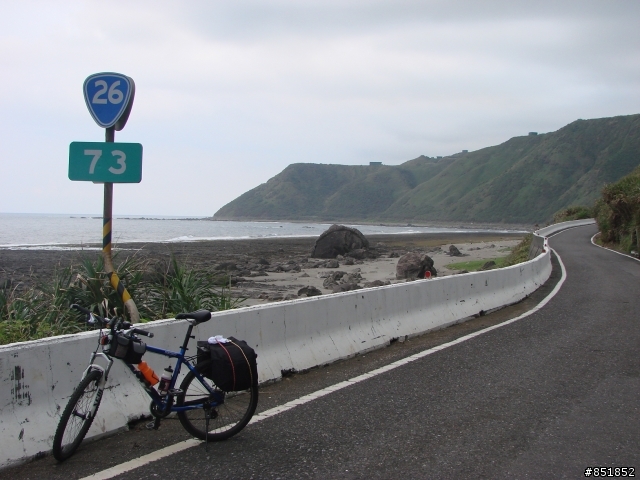 2009年3月15日，我和我的影子的順時針12天單車環島