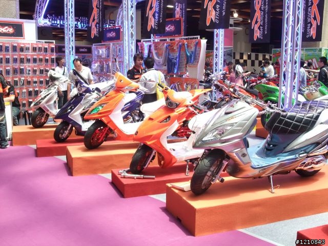 [累死人分享]2009台北世貿機車產業展，激暴!!挑戰機車展最多圖(ShowGirl隨時補上) - 已經全PO了