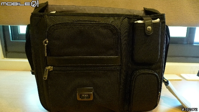 [分享] TUMI FXT nylon 側背電腦包