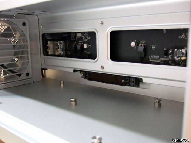 (圖多) 2009 年新版四核 Mac Pro 開箱分享