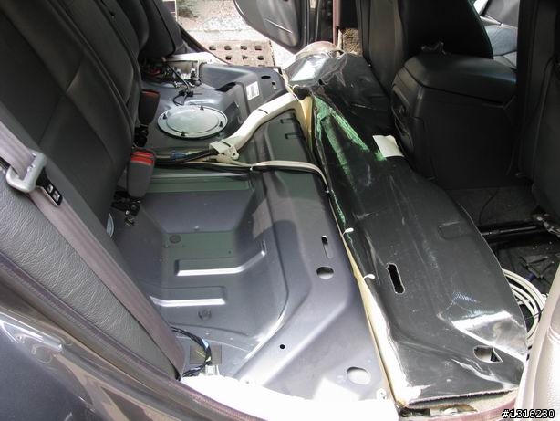 [DIY] Volvo S60 後行李箱隔音