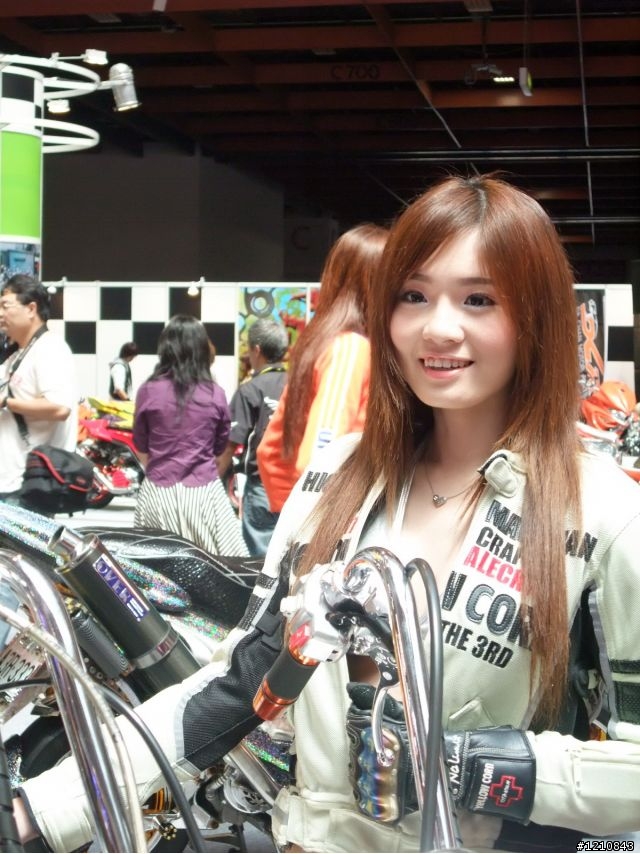 [累死人分享]2009台北世貿機車產業展，激暴!!挑戰機車展最多圖(ShowGirl隨時補上) - 已經全PO了