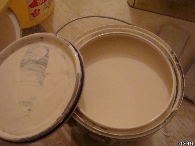 請教油漆達人或是家中有使用乳膠漆的朋友...