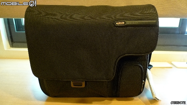 [分享] TUMI FXT nylon 側背電腦包