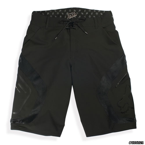 請問:哪裡台中縣市有賣FOX休閒車褲?