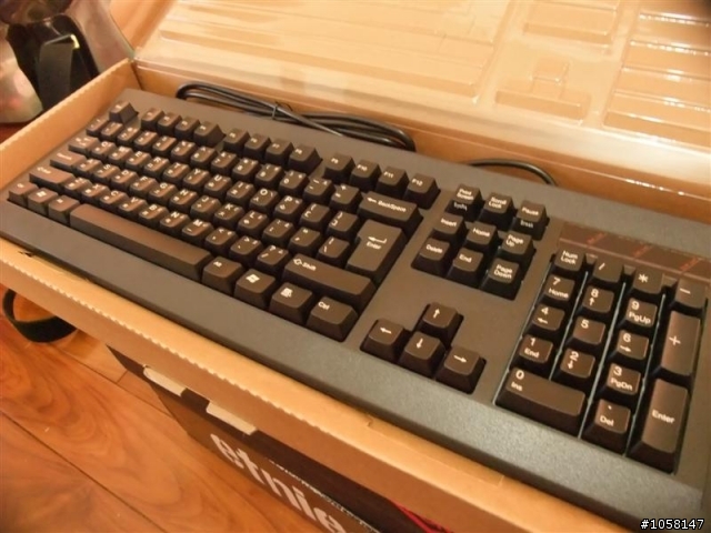 【雅】Filco(黑軸) V.S Datacomp(茶軸) 趣味評比