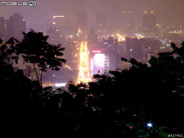 機車夜衝 亂亂跑 之看 高雄夜景(更新斜張夜景)