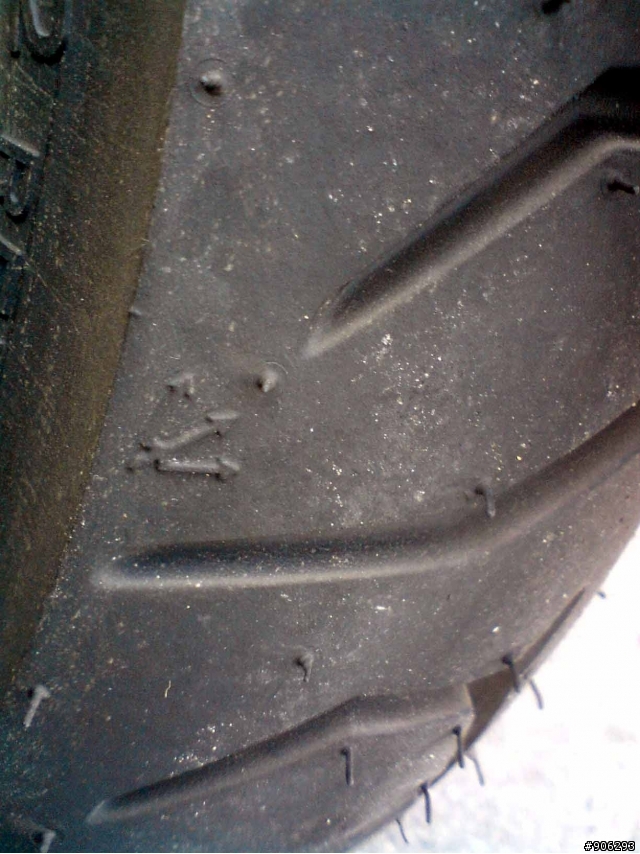 [開箱文] PIRELLI DIABLO SCOOTER 12吋 倍耐力 惡魔胎(有圖)