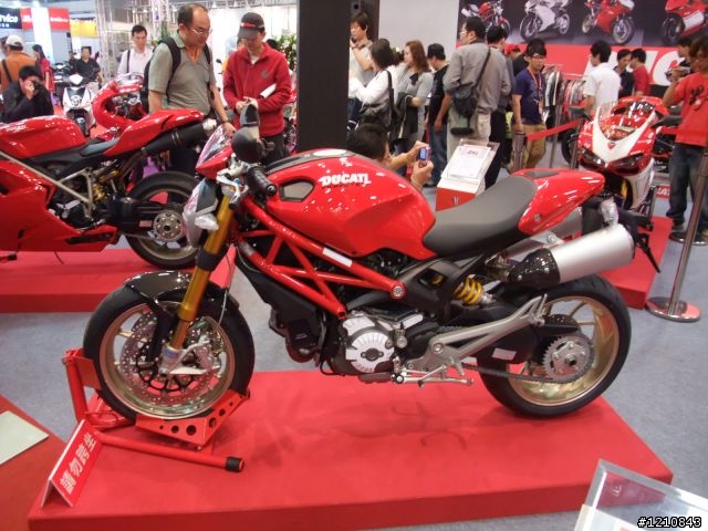[累死人分享]2009台北世貿機車產業展，激暴!!挑戰機車展最多圖(ShowGirl隨時補上) - 已經全PO了