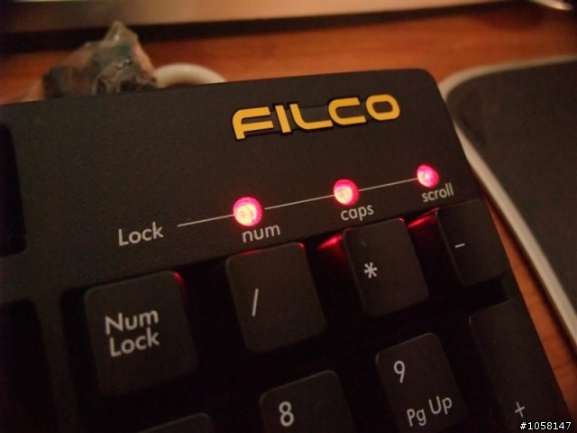 【雅】Filco(黑軸) V.S Datacomp(茶軸) 趣味評比