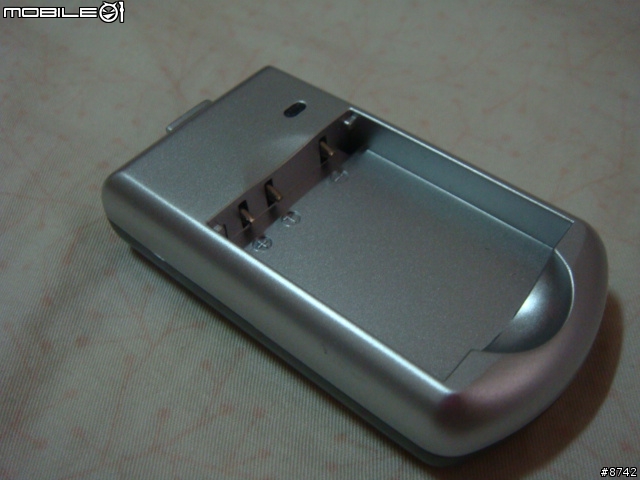 [開箱]不專業開箱文之窮人防水相機 普立爾 DW-8360
