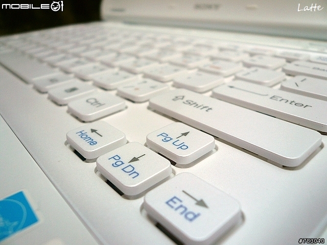 SONY VAIO 純真白VGN-CS26T 不專業開箱