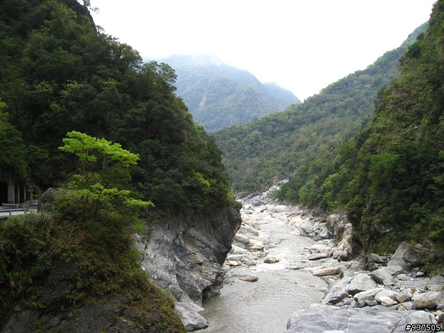 羅東→四季→梨山→大禹嶺→關原→太魯閣→新城→羅東