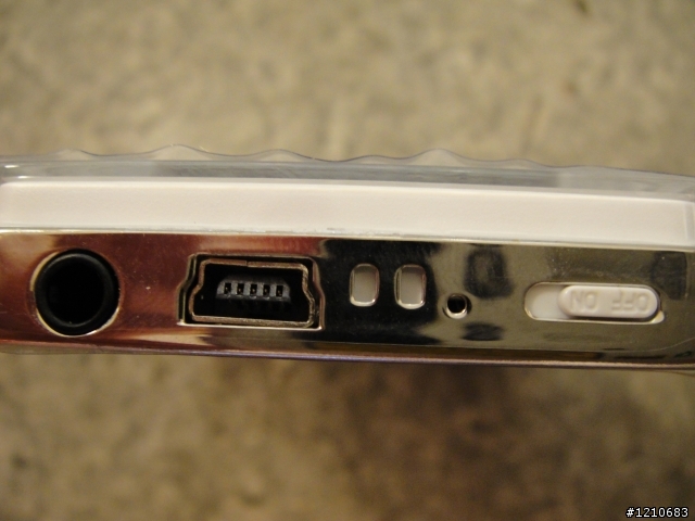 一個"我愛上的"MP4-BEKA(M560F)