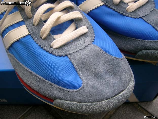 [分享]  Adidas Original 70年代復古跑鞋SL72