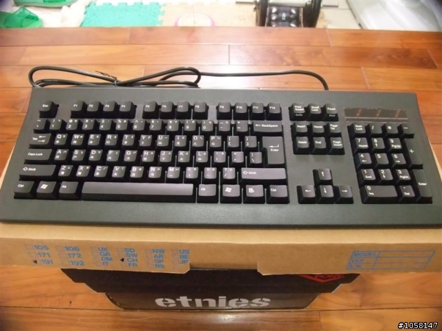 【雅】Filco(黑軸) V.S Datacomp(茶軸) 趣味評比