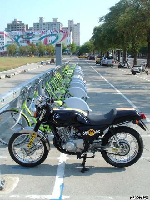 [分享]冷門的小檔車,YAMAHA愛將SR 150外觀小改造~新增10年愛將改裝照!