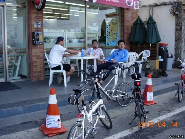 魯肉腳+勇腳馬東港墾丁亂騎遊記+民宿分享(圖多)