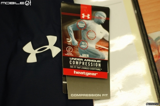 UA夏季緊身排汗衫測試