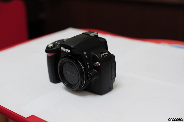[開箱文] 響應 - 攝影需從小培養 Nikon D60