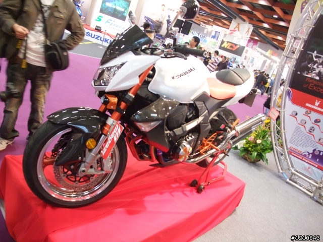 [累死人分享]2009台北世貿機車產業展，激暴!!挑戰機車展最多圖(ShowGirl隨時補上) - 已經全PO了