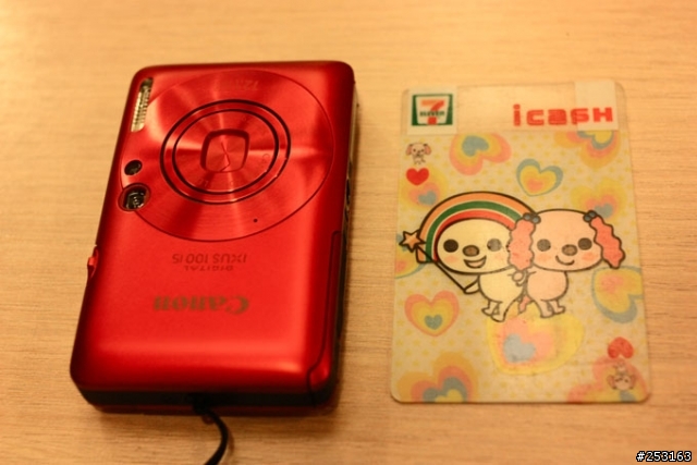 (分享) Canon IXUS 100IS 誰說Canon不懂時尚