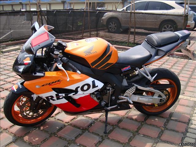 [入庫分享] Honda CBR1000RR Repsol