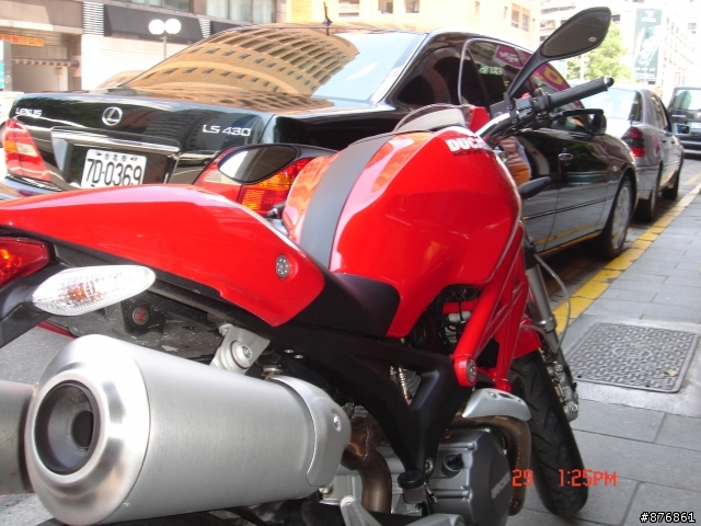 [分享]我的ducati monster 696