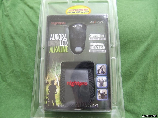 [分享]nightpro出的小鋼砲前燈(Nightpro-Aurora LED Alkaline)
