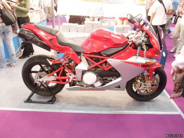 [累死人分享]2009台北世貿機車產業展，激暴!!挑戰機車展最多圖(ShowGirl隨時補上) - 已經全PO了