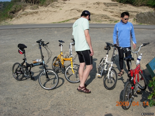 魯肉腳+勇腳馬東港墾丁亂騎遊記+民宿分享(圖多)