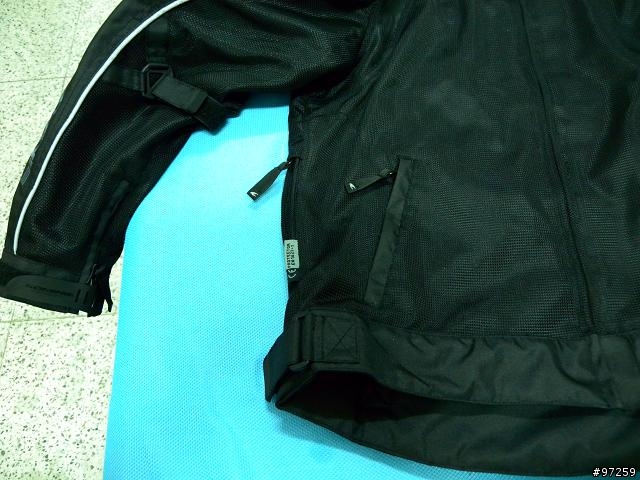09年KOMINE  JK-701春夏防摔衣 分享 (更新護胸安裝問題-有圖說明)