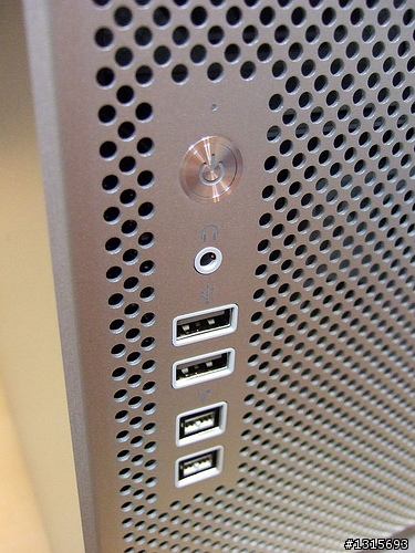 (圖多) 2009 年新版四核 Mac Pro 開箱分享