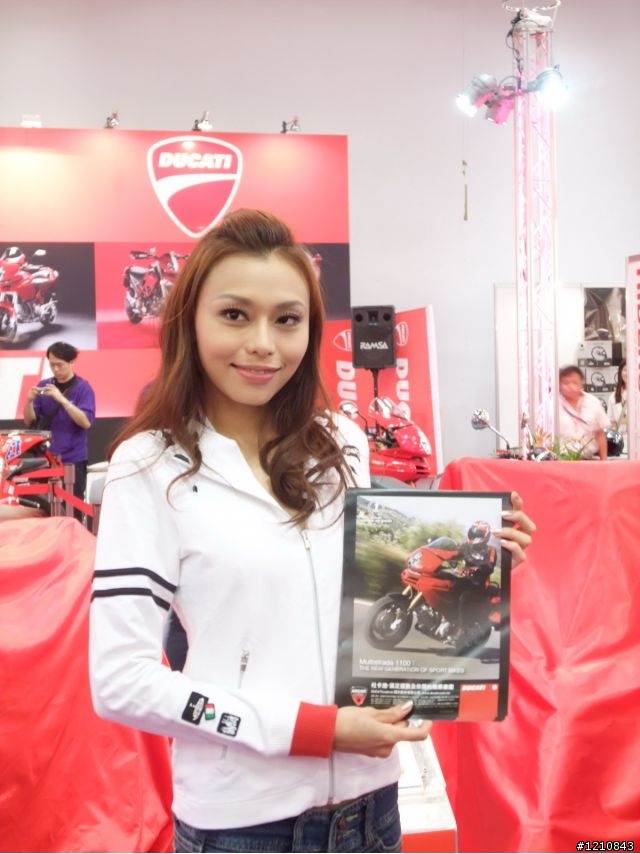 [累死人分享]2009台北世貿機車產業展，激暴!!挑戰機車展最多圖(ShowGirl隨時補上) - 已經全PO了