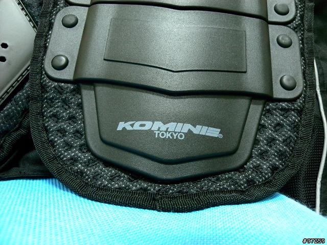 09年KOMINE  JK-701春夏防摔衣 分享 (更新護胸安裝問題-有圖說明)