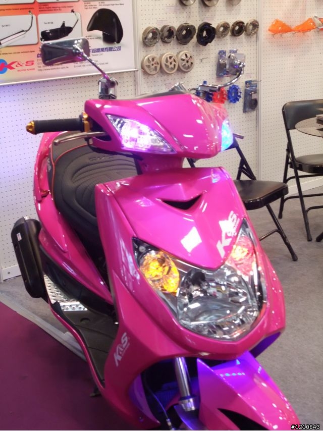 [累死人分享]2009台北世貿機車產業展，激暴!!挑戰機車展最多圖(ShowGirl隨時補上) - 已經全PO了