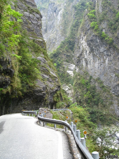 羅東→四季→梨山→大禹嶺→關原→太魯閣→新城→羅東