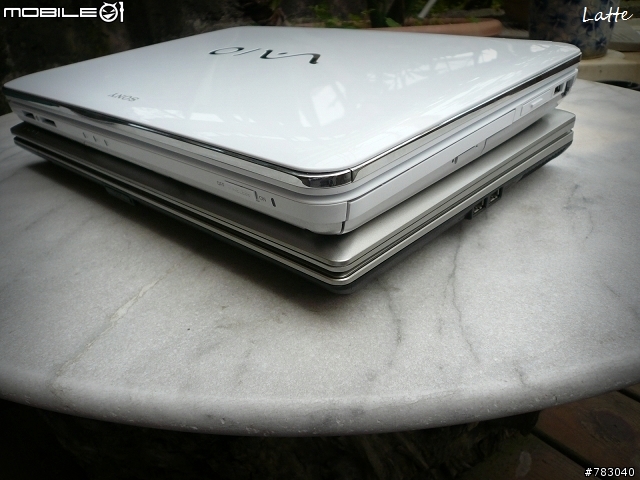 SONY VAIO 純真白VGN-CS26T 不專業開箱