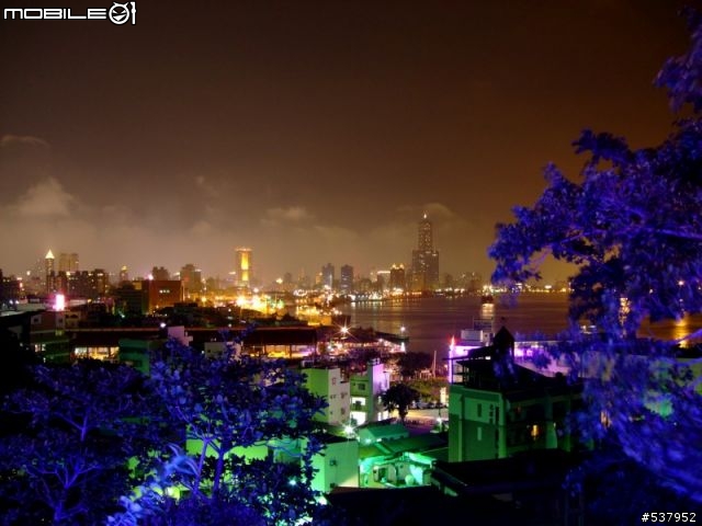 機車夜衝 亂亂跑 之看 高雄夜景(更新斜張夜景)