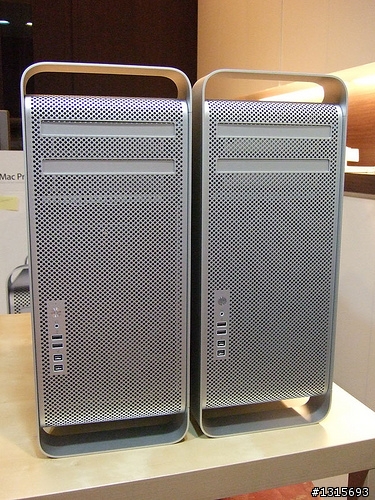 (圖多) 2009 年新版四核 Mac Pro 開箱分享