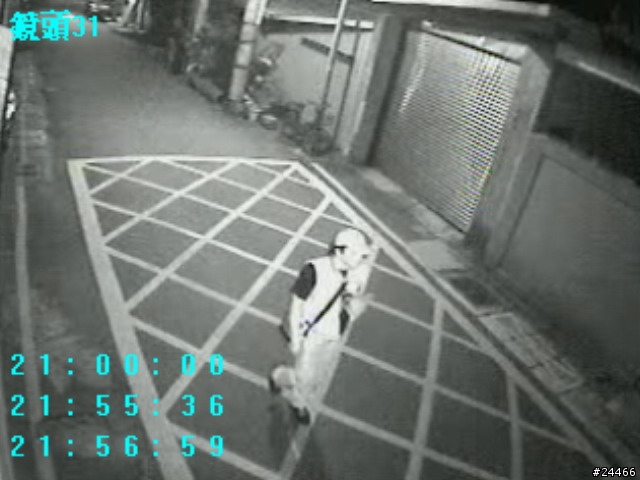 【緊急通報--請港友幫忙協尋】單車失竊--霧黑T3一台--- 4/29更新竊賊照片
