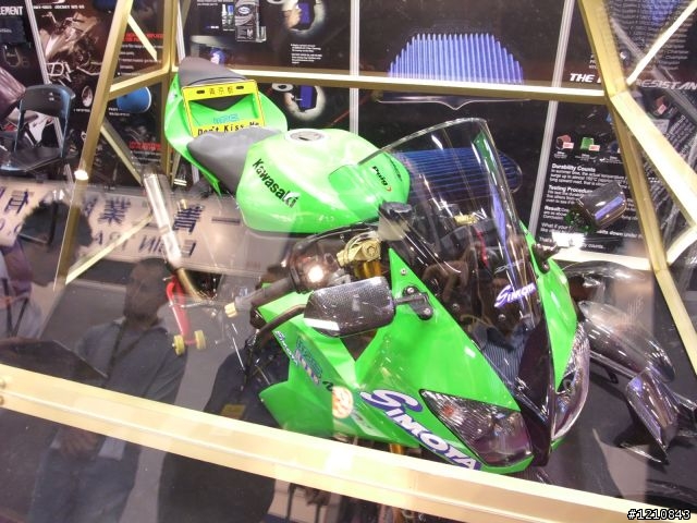 [累死人分享]2009台北世貿機車產業展，激暴!!挑戰機車展最多圖(ShowGirl隨時補上) - 已經全PO了