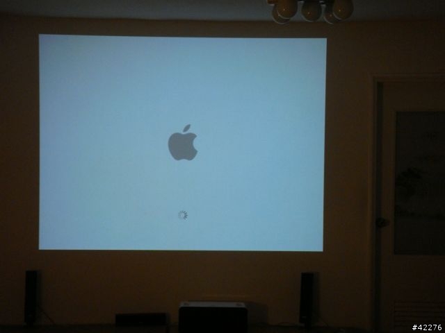 [圖多] 全新Mac mini 變身為 全新 iMac  120吋